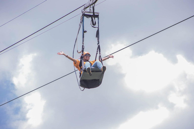 Zipline - La tyrolienne la plus raide du monde