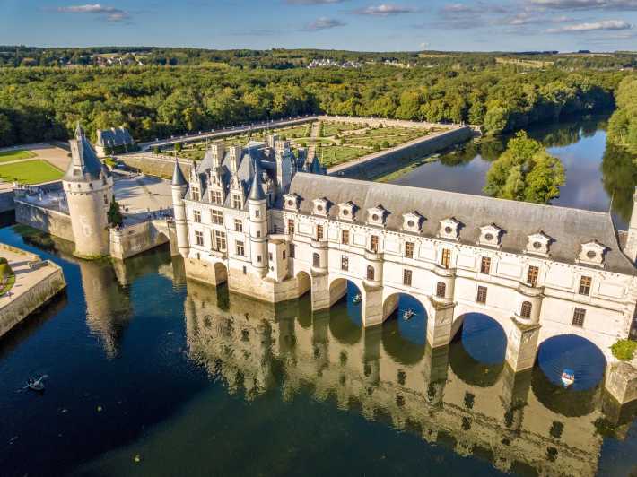 De la Paris: Excursie de o zi la castelele din Valea Loarei cu degustare de vinuri