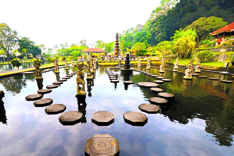 Bali: Lempuyang Temple, Tirta Gangga, and Virgin Beach Tour Private tour