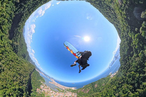 Niterói: Tandem Paragliding Flight with Luciano Miranda – No prior training required. Niterói: Tandem Paragliding Flight with Luciano Miranda – No Training Required