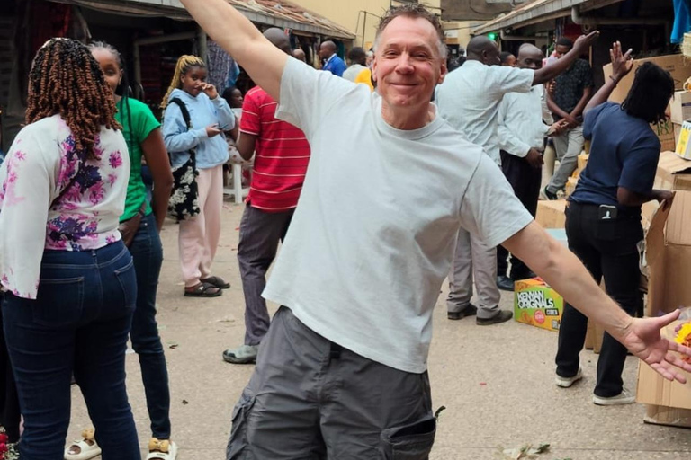 Nairobi: Nairobi wandeltour met lokale expertNairobi: begeleide wandeltour door Nairobi met lokale expert