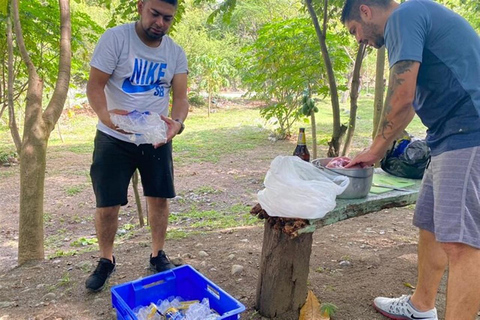 Medellín : pique-nique privé d'une journée au bord de la rivièreMedellin : pique-nique privé d'une journée complète au bord de la rivière