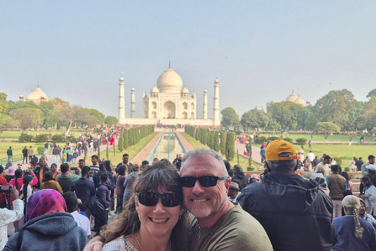 Taj Mahal Private Guided Tour w/ Skip-the-Line Express Entry Tour with Local Expert Tour Guide Only