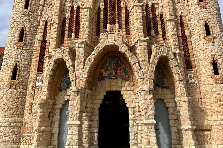 Visite de Bodegas Viejas avec dégustation + Château de La Mola