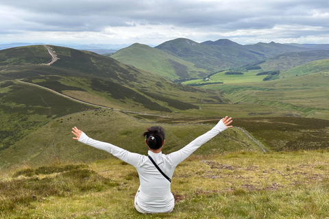 Hills, heather & Highland cows: Hiking in the Pentlands Hills, heather & Highland cows - Hiking in the Pentlands