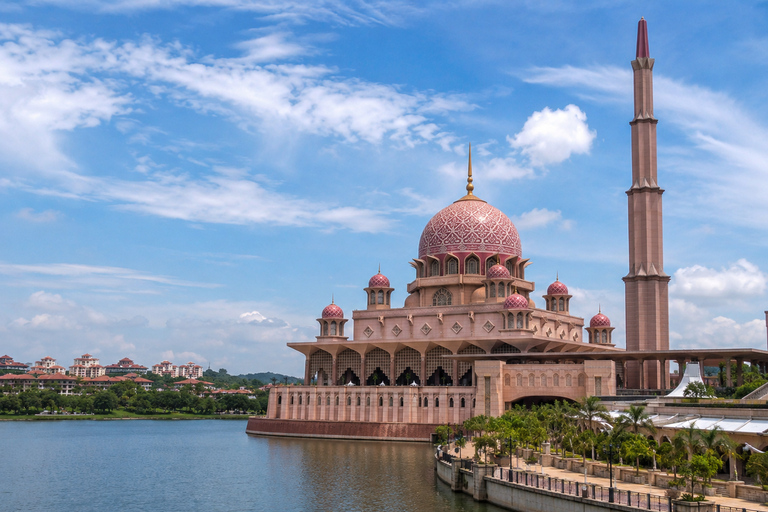 From Kuala Lumpur: Putrajaya Sunset Cruise & KL Night Tour From KL: Putrajaya Sunset Cruise & Night Tour (Shared)