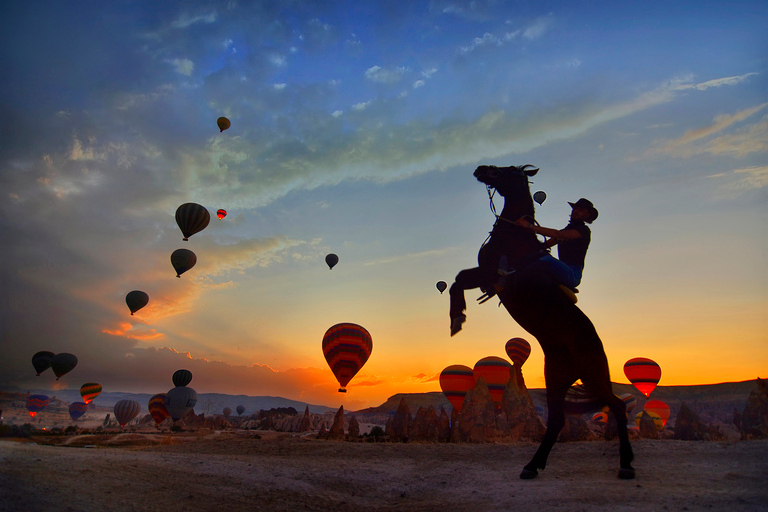 Randonnée à cheval en Cappadoce - Ferme équestre de CappadoceRandonnée à cheval en Cappadoce