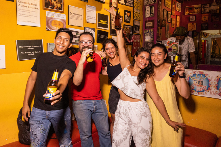 Santa Marta: Centro Histórico Bar and Club Crawl with Guide