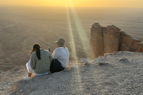 Riyadh: Edge of the World 4x4 & Sunset
