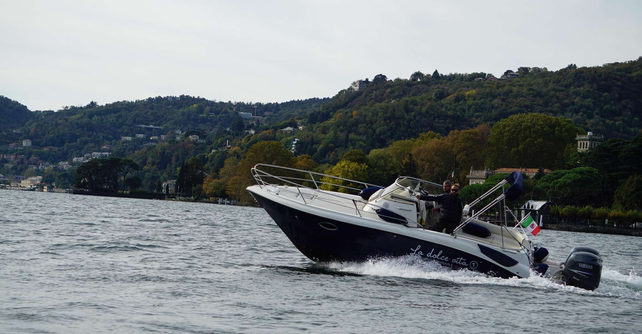 Lago Como, Glamour Tour Privado 3 horas Eolo barco - Hizvo