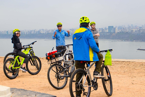 Lima: Morro Solar to Miraflores Downhill Bike Tour