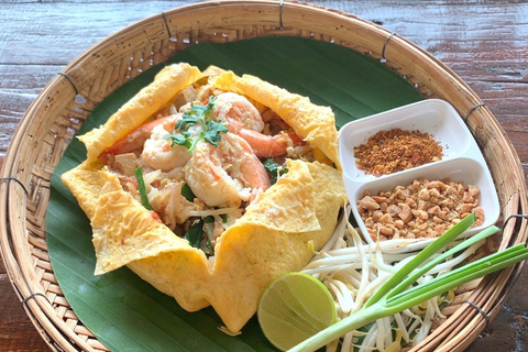 Bangkok: Railway Market, Floating Market, and Boat Tour