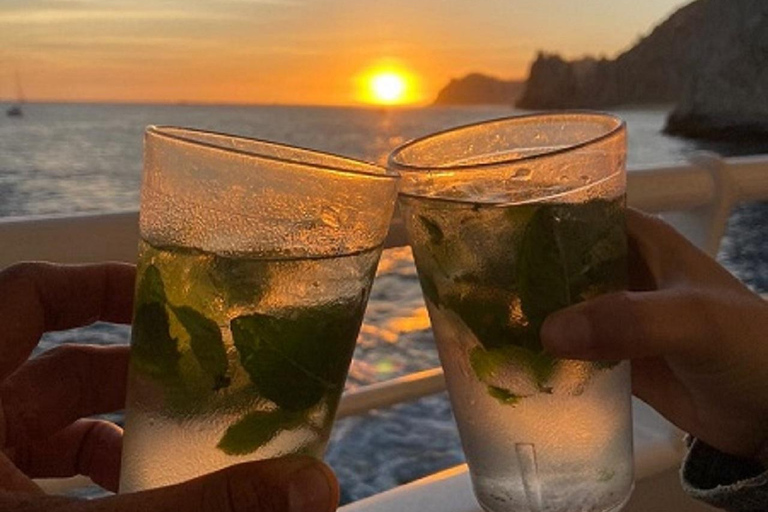 San José del Cabo: Privé boottocht bij zonsondergang