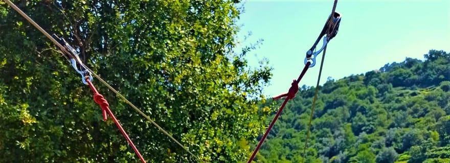 Accrobranche et tyrolienne dans le nord du Portugal