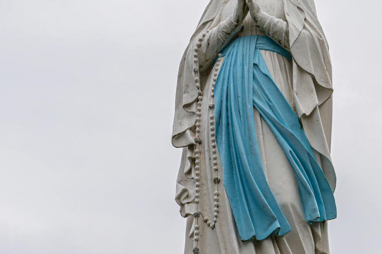 Lourdes Express: Private Guided Tour of the Sanctuaries