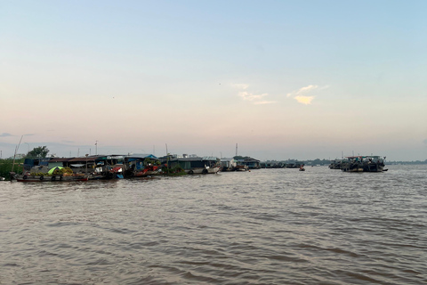 Mercado Flotante, Aldea de las Flores Auténtica Excursión por el Delta del Mekong