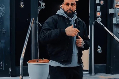 Hamburg: Reeperbahn tour with Andre - stories from the red light district Neighborhood Tour with Andre - Stories from the Red Light District