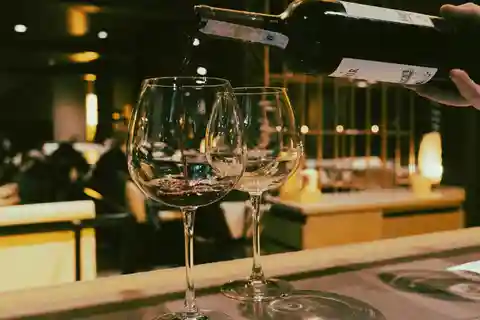 A Coruña: Tour a pie privado con cerveza o vino