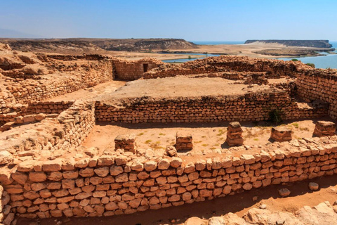 Salalah: Jebel Safari & Natural Wonders – Full-Day Tour Salalah: Jebel Safari & Natural Wonders – Full-Day Tour