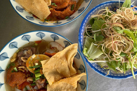 Visite privée à moto de la cuisine de rue dans la ville de Da Nang