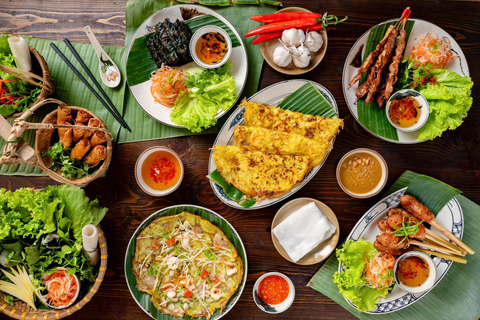 Da Nang: 5 famous dishes cooking class with market trip