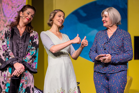 Bilhete para a comédia &#039;Himmlische Zeiten&#039; no COMÖDIE DresdenBilhete para a comédia «Himmlische Zeiten» (Tempos Celestiais) no COMÖDIE Dresden