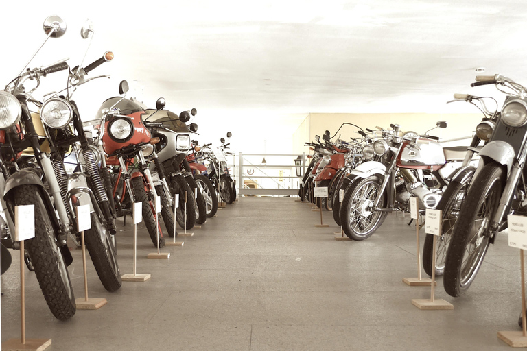 Merks Motor Museum: Private Tour Vintage Car Museum