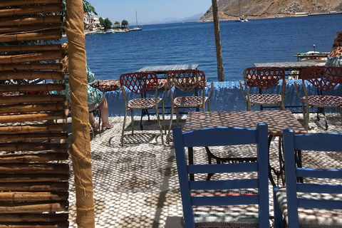 Au départ de Rhodes : Excursion d&#039;une journée sur l&#039;île de Symi et le monastère de Panormitis