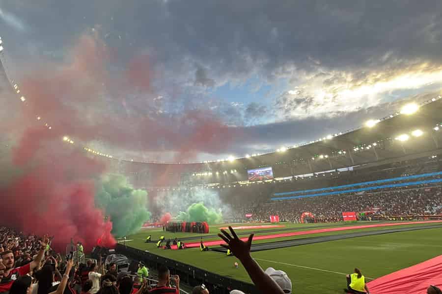 Rio: Fußballspiel im Maracanã | Ticket & sicherer Transfer & Guide. Foto: GetYourGuide Rio: Fußballspiel im Maracanã | Ticket & sicherer Transfer & Guide. Foto: GetYourGuide