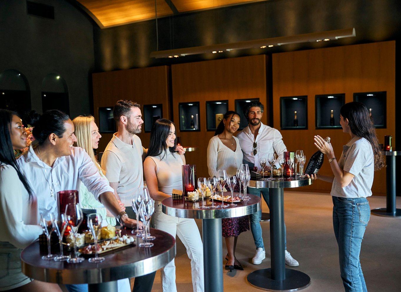 Fra Barcelona: Penedés Vineyards Tour med 4WD med vin og cava