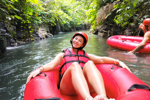 Bali Tubing Abenteuer: Erfrischende Fahrt durch üppigen Dschungel