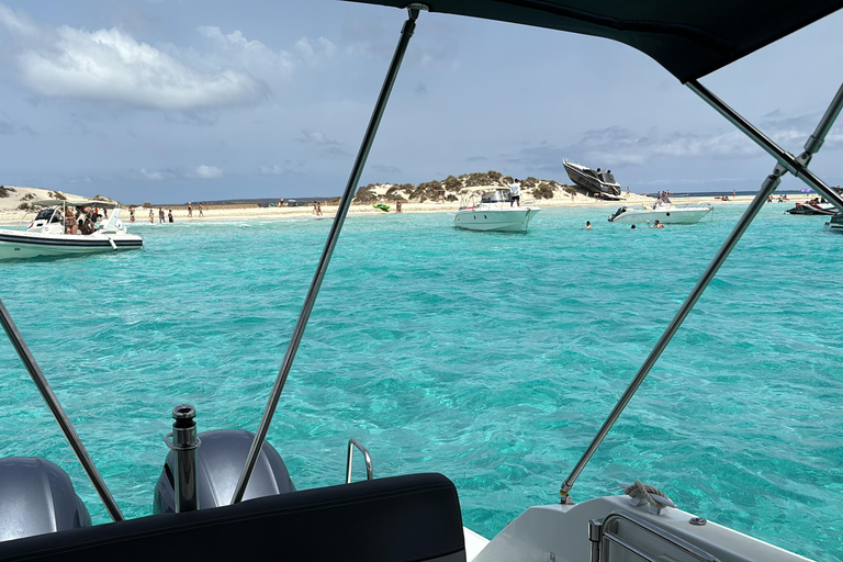Ibiza: Formentera Boat Tour with Snorkeling and Snacks
