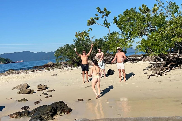 Ilha Grande Private Day Trip from Rio with Private Speedboat Lopes Mendes Route