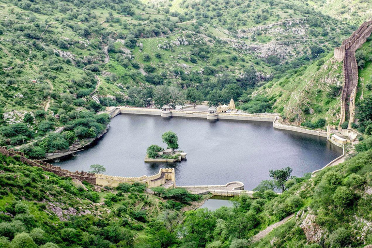 Jaipur: Amber Fort Heritage Walking Tour with Guide Guided Tour with Entrance Fee, Pickup, and Drop-Off Included