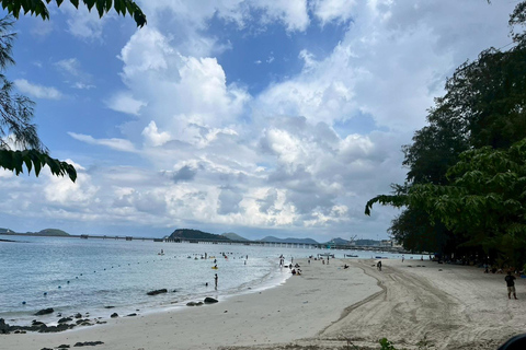Pattaya: Evening City Tour & Alcazar Cabaret Show Pattaya: Evening City Tour & Alcazar Cabaret Show