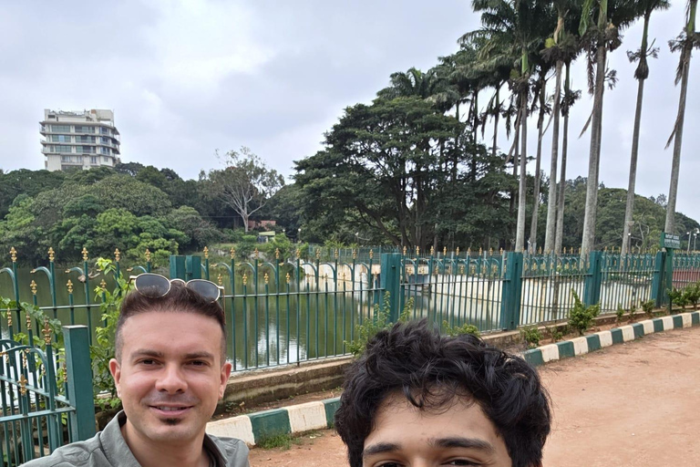 Bangalore: Budget Friendly City Tour pickup/lunch