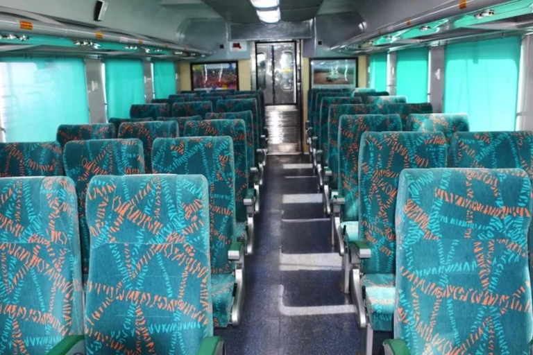 Delhi-Agra-Jaipur - Transfer mit dem SchnellzugMit dem Zug von Agra nach Jaipur