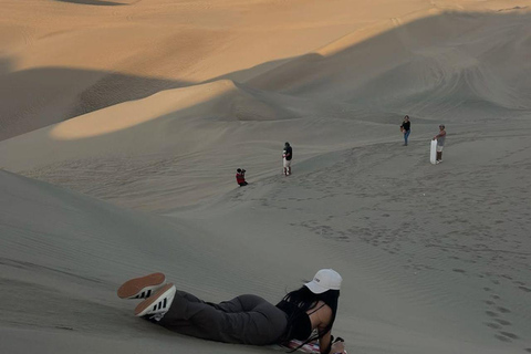"Luxury Sunset Picnic and Private Dune Buggy Experience in Huacachina"