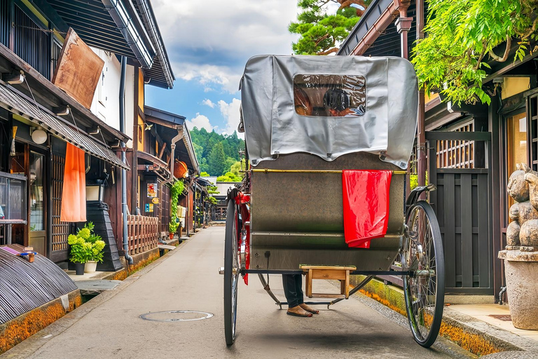 Nagoya:Shirakawa-go Gassho Village&Takayama Old Town Tour