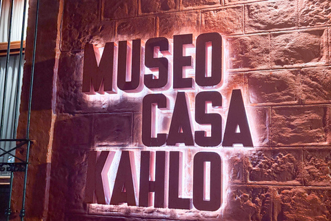 Mexico : visite privative de Xochimilco, Coyoacán et Frida KahloVisite privative avec entrée à la Casa Azul de Frida Kahlo