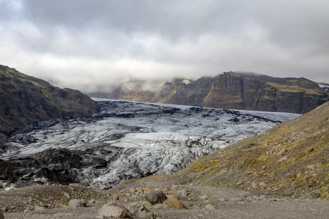 雷克雅未克：南海岸奇观和北极光之旅