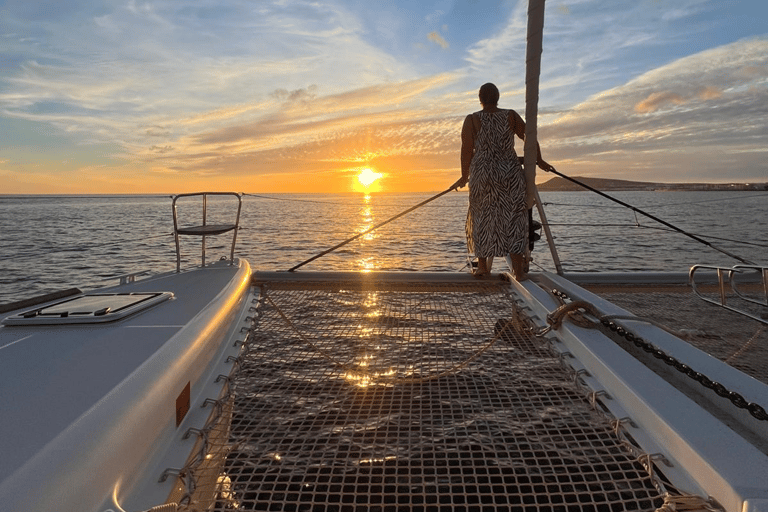 Lanzarote: Private Catamaran to Papagayo from Playa Blanca — 4 Hours Lanzarote: Cruise tour along the Papagayo Coast with Snacks & Activities