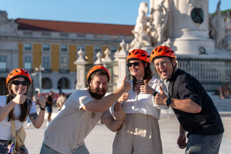 Lisbon: Guided Bike or E-Bike Tour with Viewpoints Private E-Bike Tour