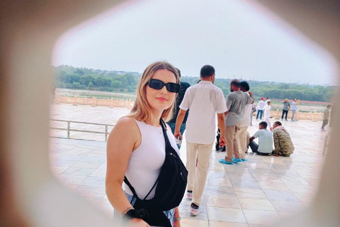 Agra: Private Taj Mahal Skip-the-Line Tour with Tickets Private Tour with Expert Guide only