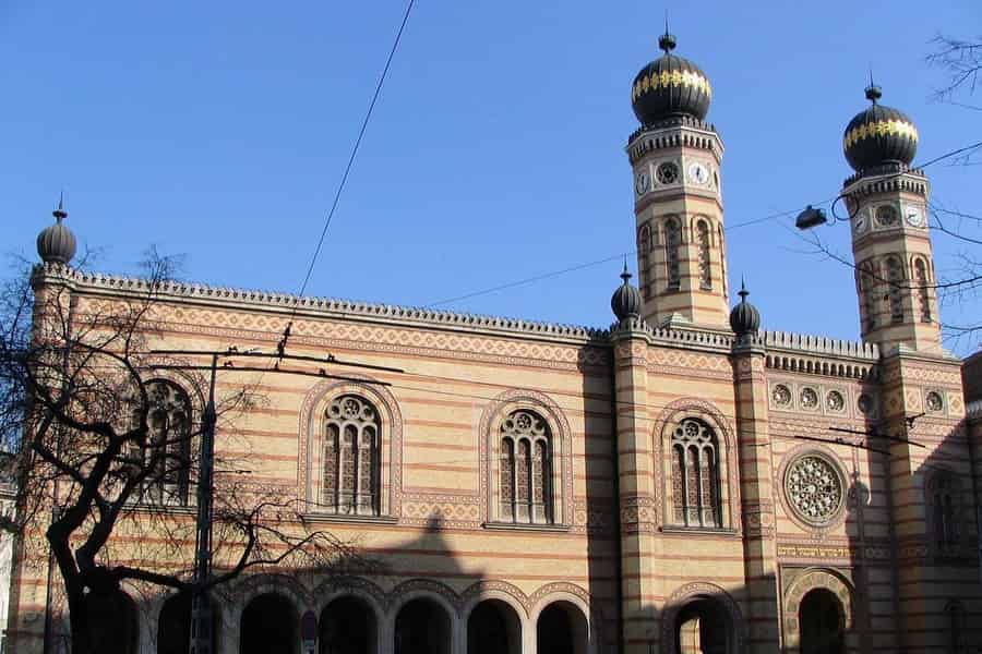 Budapest: Rundgang durch das Jüdische Viertel mit Synagogen-Eintritt. Foto: GetYourGuide Budapest: Rundgang durch das Jüdische Viertel mit Synagogen-Eintritt. Foto: GetYourGuide