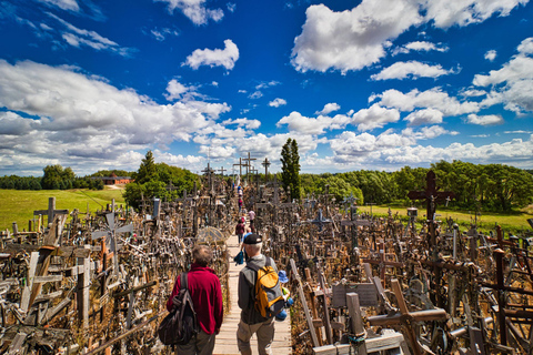 Da Riga: Tour di gruppo della Collina delle Croci e dell&#039;incantevole JelgavaTour di gruppo alla Collina delle Croci e all&#039;incantevole Jelgava