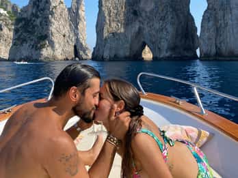 au départ d'Amalfi : Tour en bateau de Capri avec la Grotte Bleue
