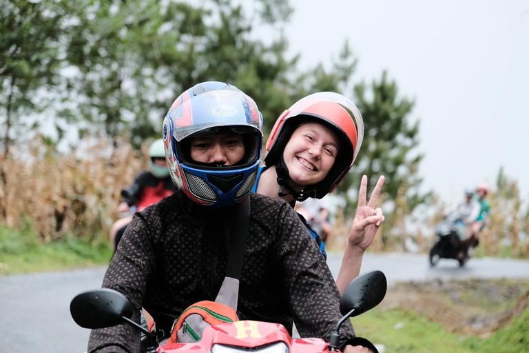 Circuit de luxe de 3 jours à moto à Ha Giang avec Easy Rider