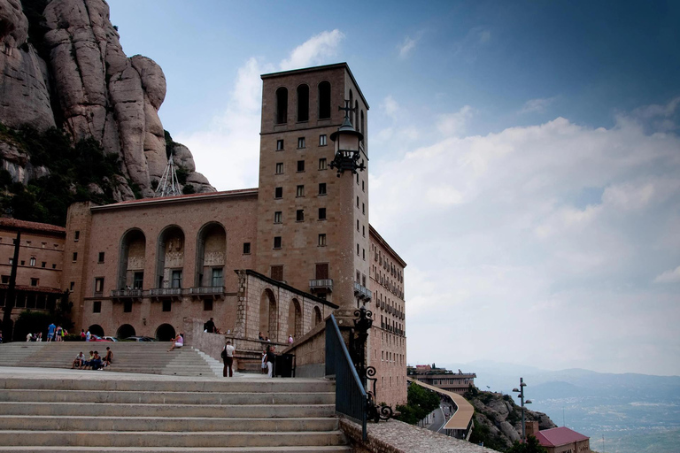 From Barcelona: Montserrat Full-Day Guided Tour