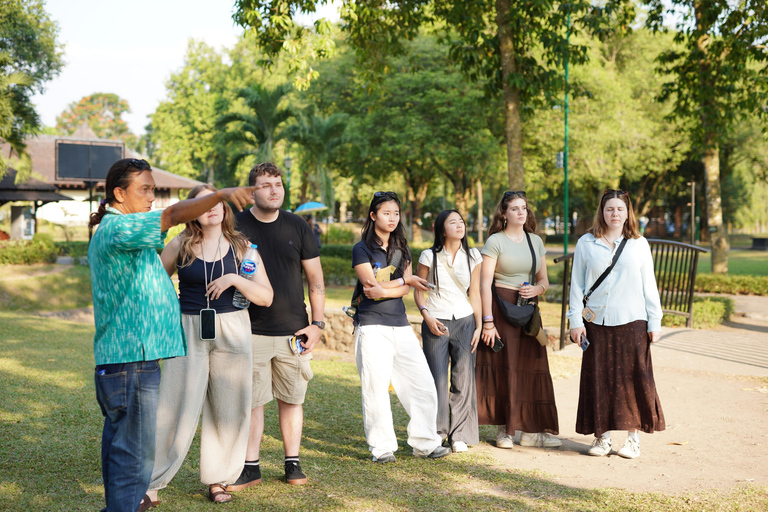 Yogyakarta: Borobudur sunrise,guarantee climb-up& Prambanan Borobudur Sunrise sharing Tour Without Ticket